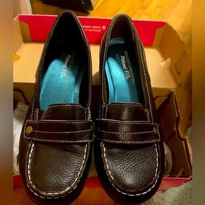 Sketchers flats